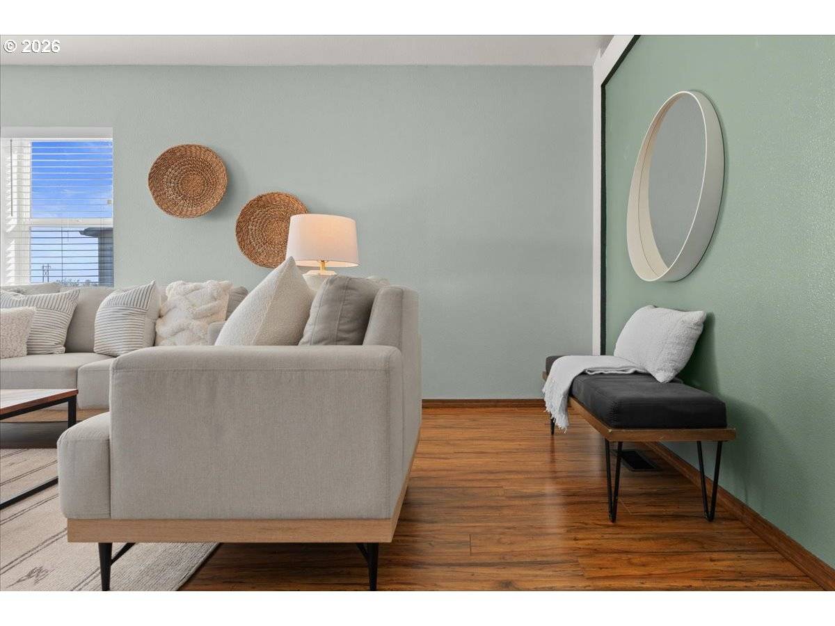 51374 SE Hoodview DR, Scappoose, OR 97056