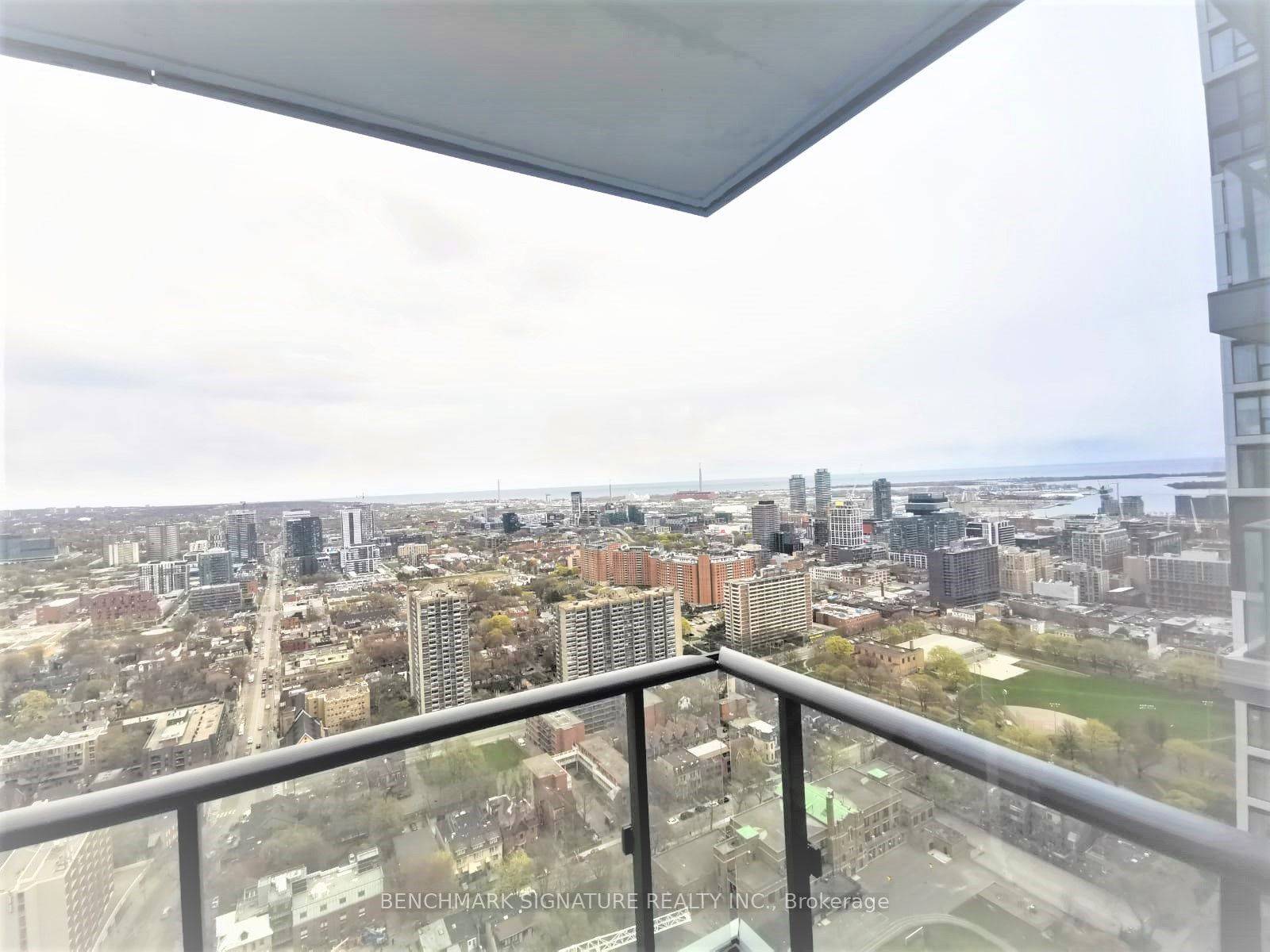 251 Jarvis ST #4015, Toronto C08, ON M5B 0C3