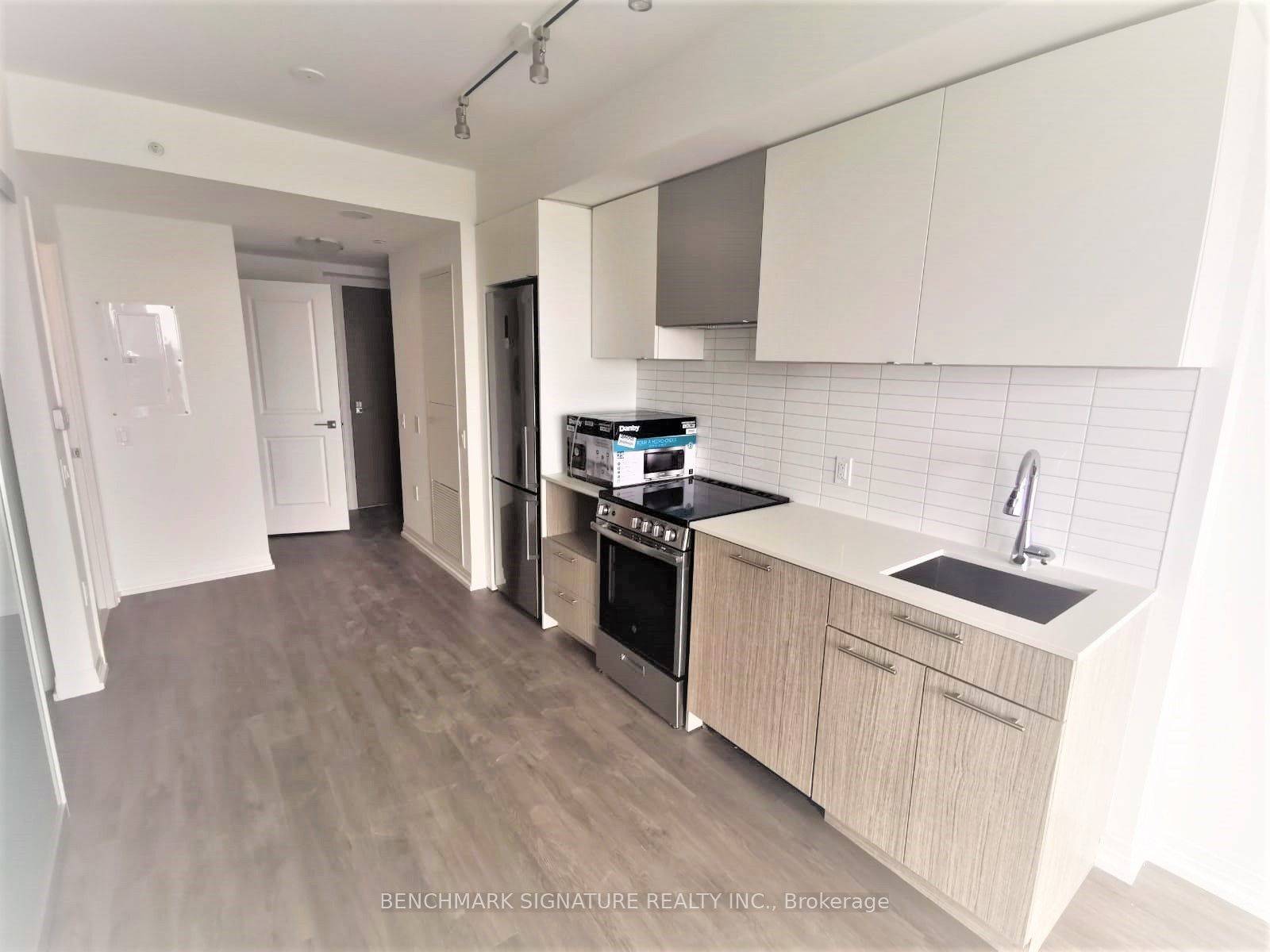 251 Jarvis ST #4015, Toronto C08, ON M5B 0C3