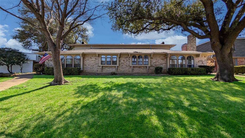 10504 Berry Knoll Drive, Dallas, TX 75230