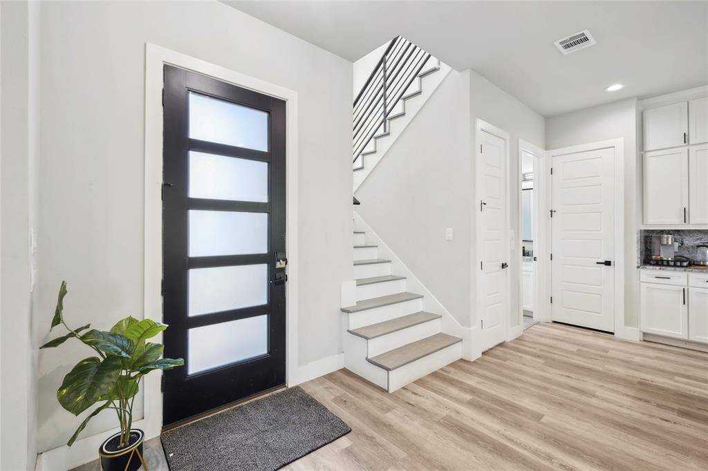 2414 Pennsylvania Avenue, Dallas, TX 75215