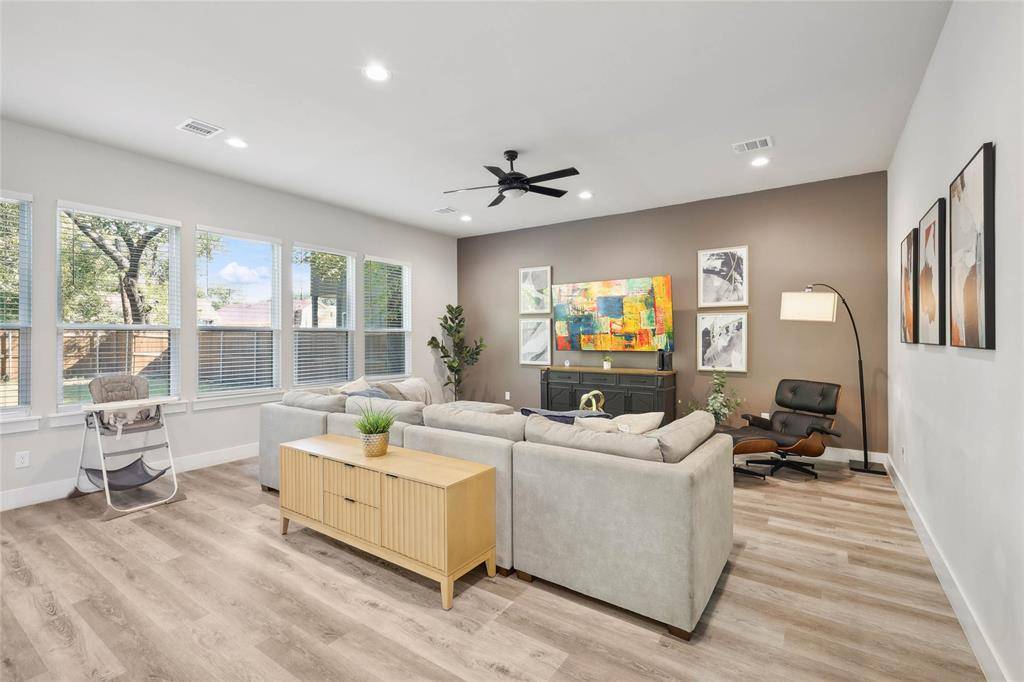 2414 Pennsylvania Avenue, Dallas, TX 75215