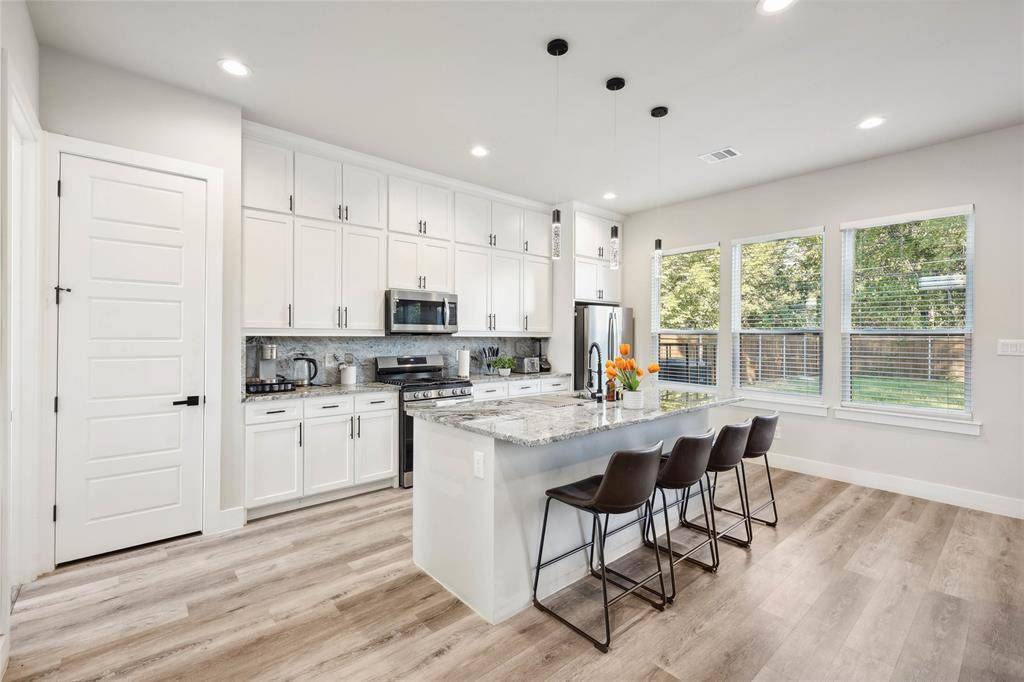 2414 Pennsylvania Avenue, Dallas, TX 75215