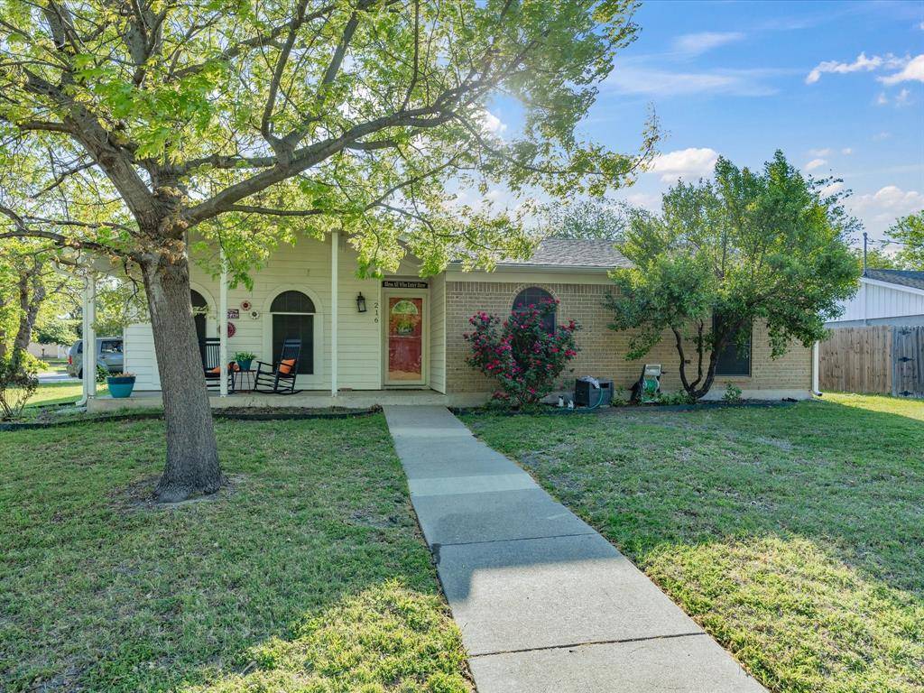 216 NE Cindy Lane, Burleson, TX 76028
