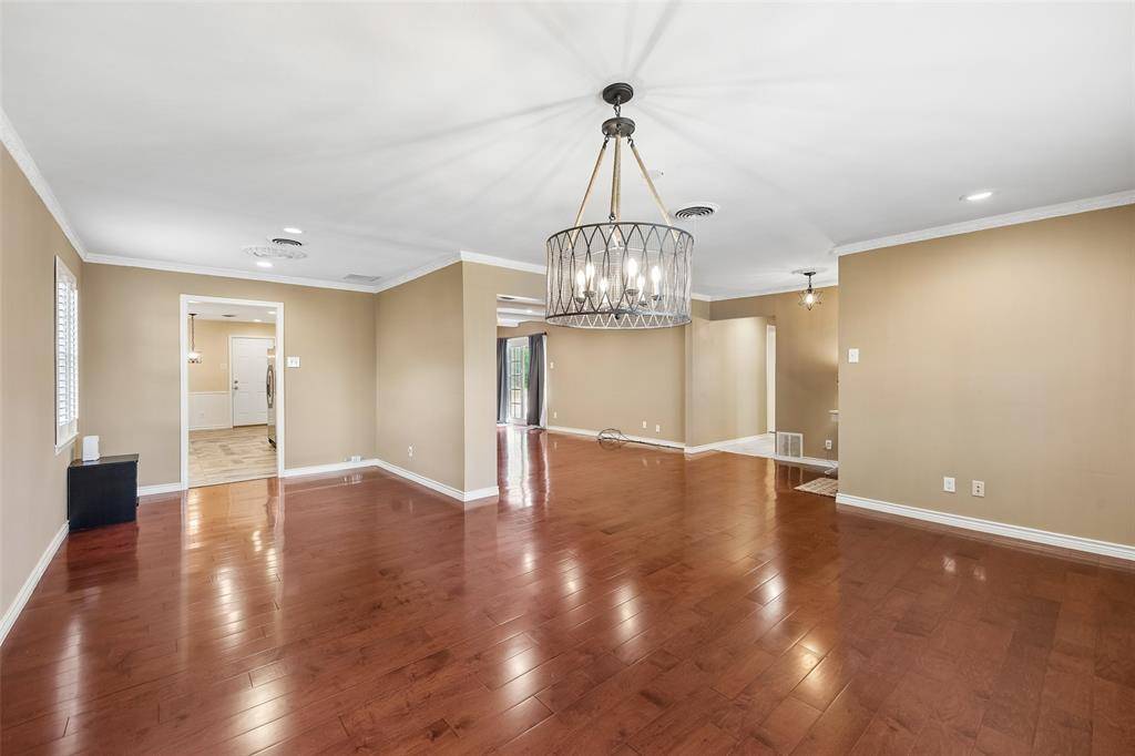 11016 Lathrop Drive, Dallas, TX 75229