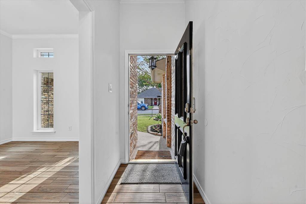 3713 Woodmont Court, Bedford, TX 76021