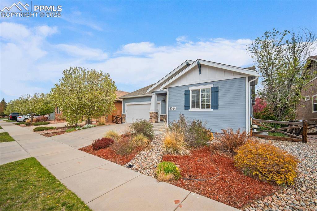 8044 Cinnamon CT, Colorado Springs, CO 80927