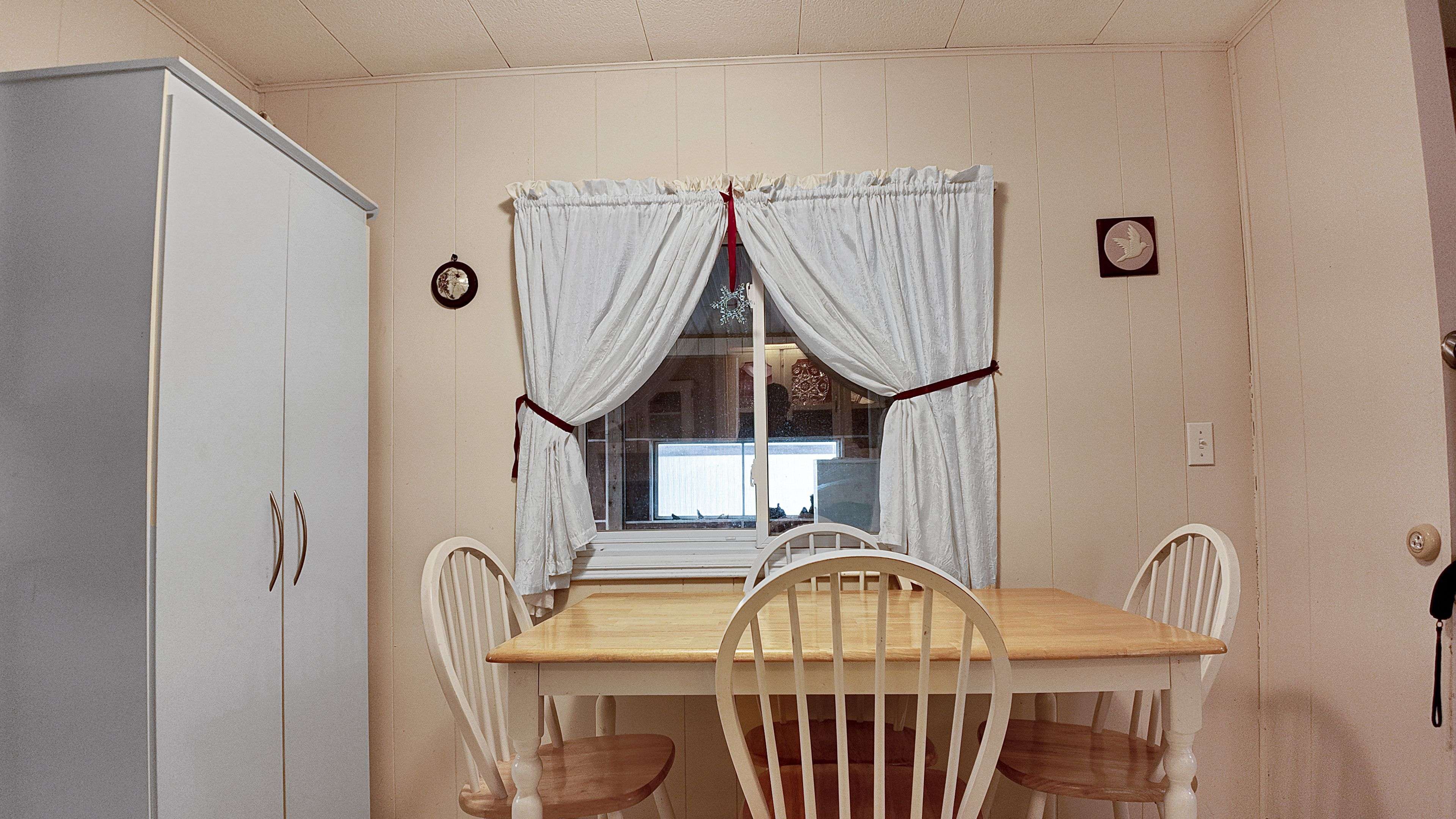 9 Dove RD, Brockton, ON N0G 2V0