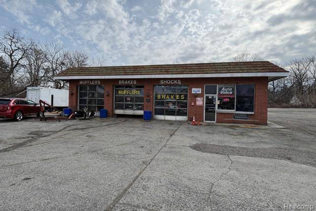 4545 S Wayne RD, Wayne, MI 48184