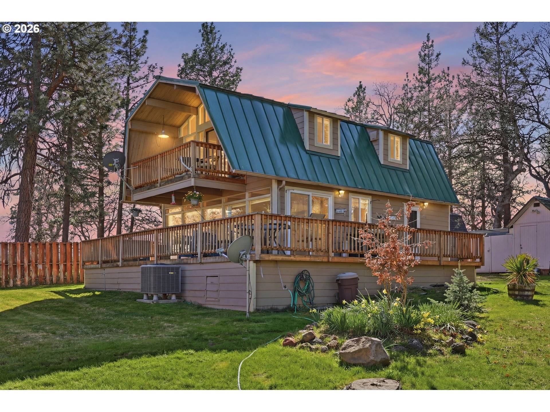 183 N KEG RD, Tygh Valley, OR 97063