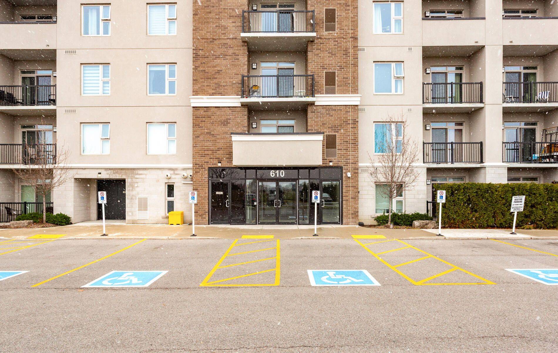 610 Farmstead DR #116, Milton, ON L9T 7H6