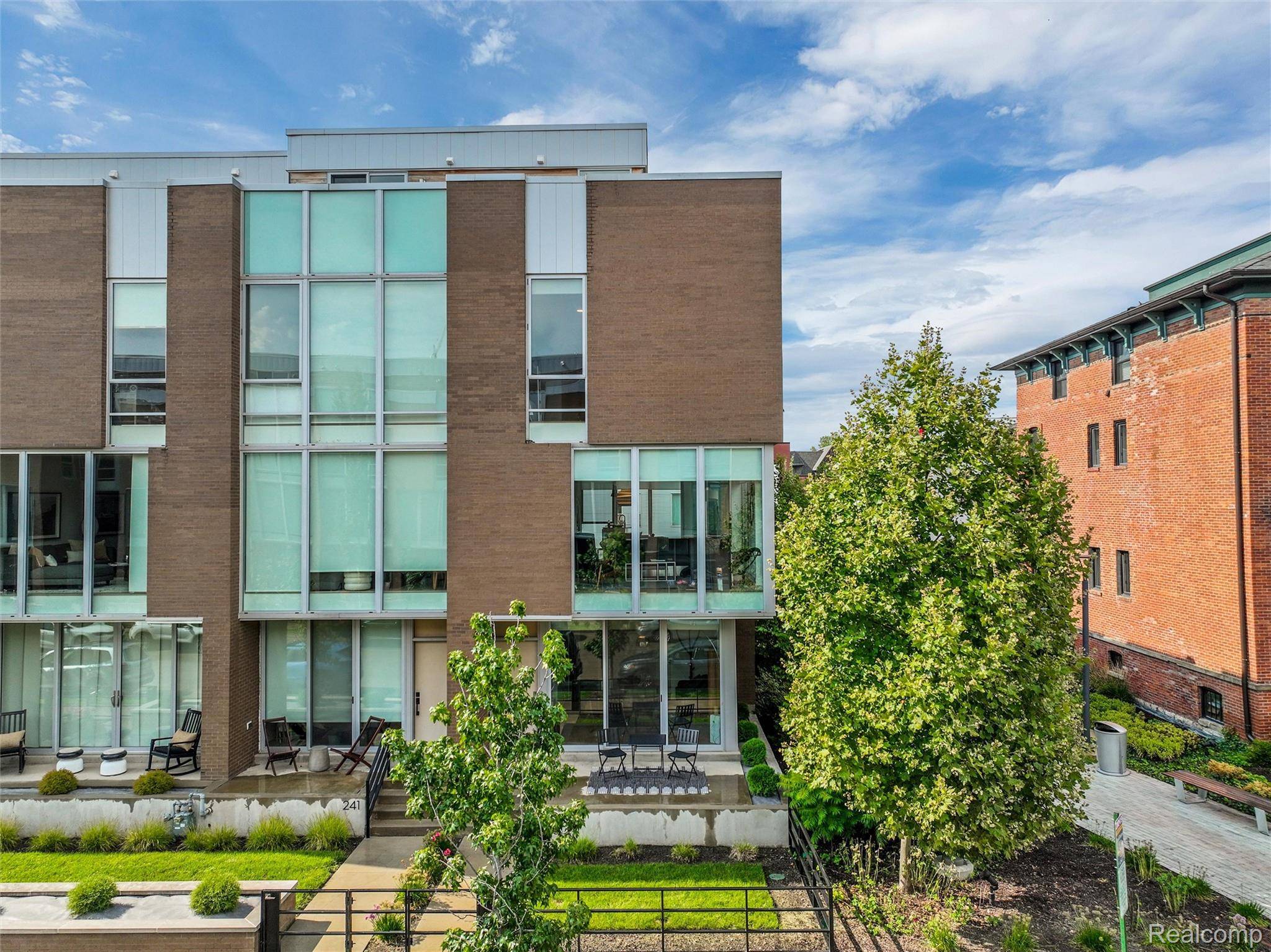 245 Alfred ST, Detroit, MI 48201