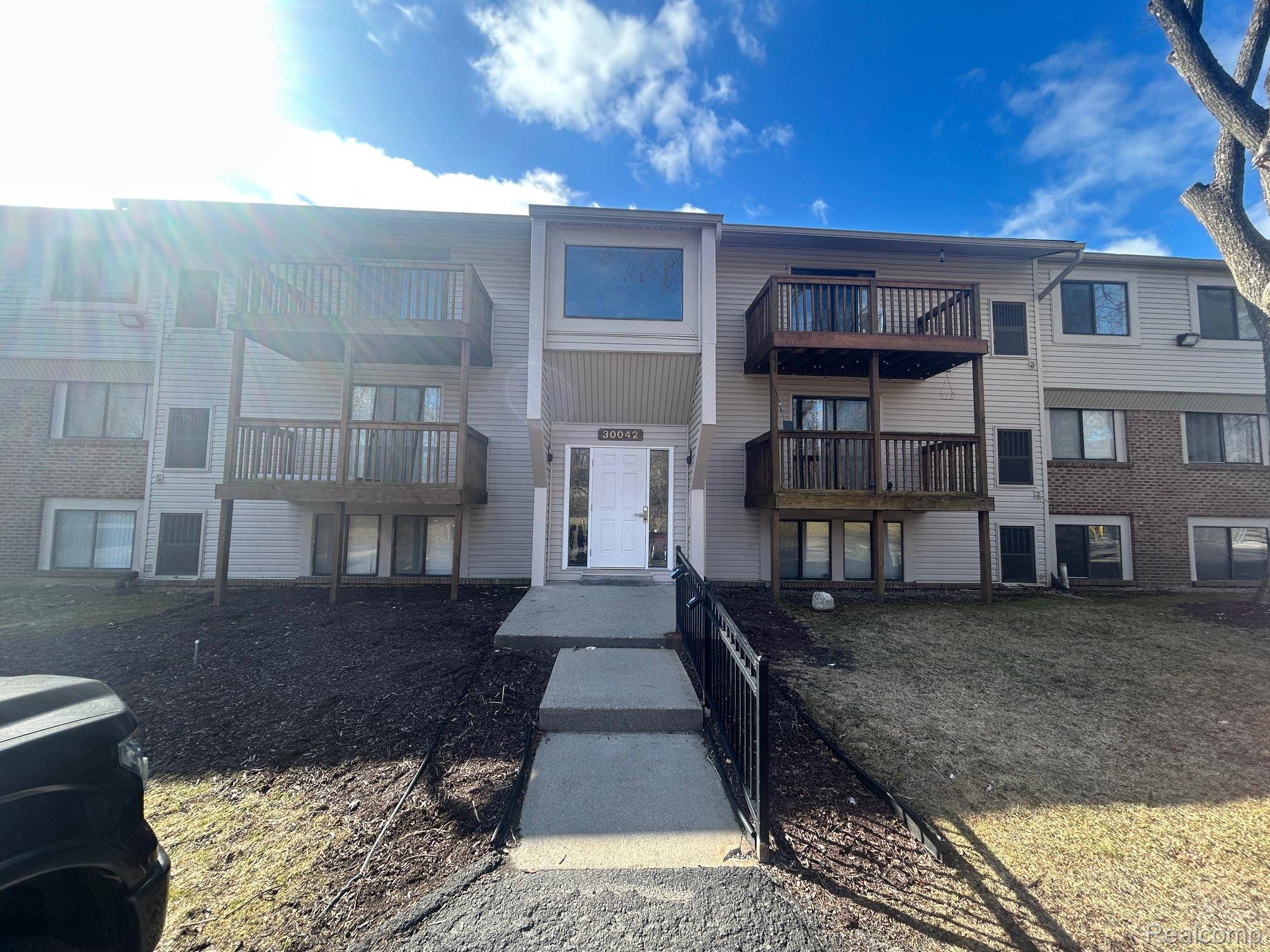 30042 W 12 MILE RD #56, Farmington Hills, MI 48334