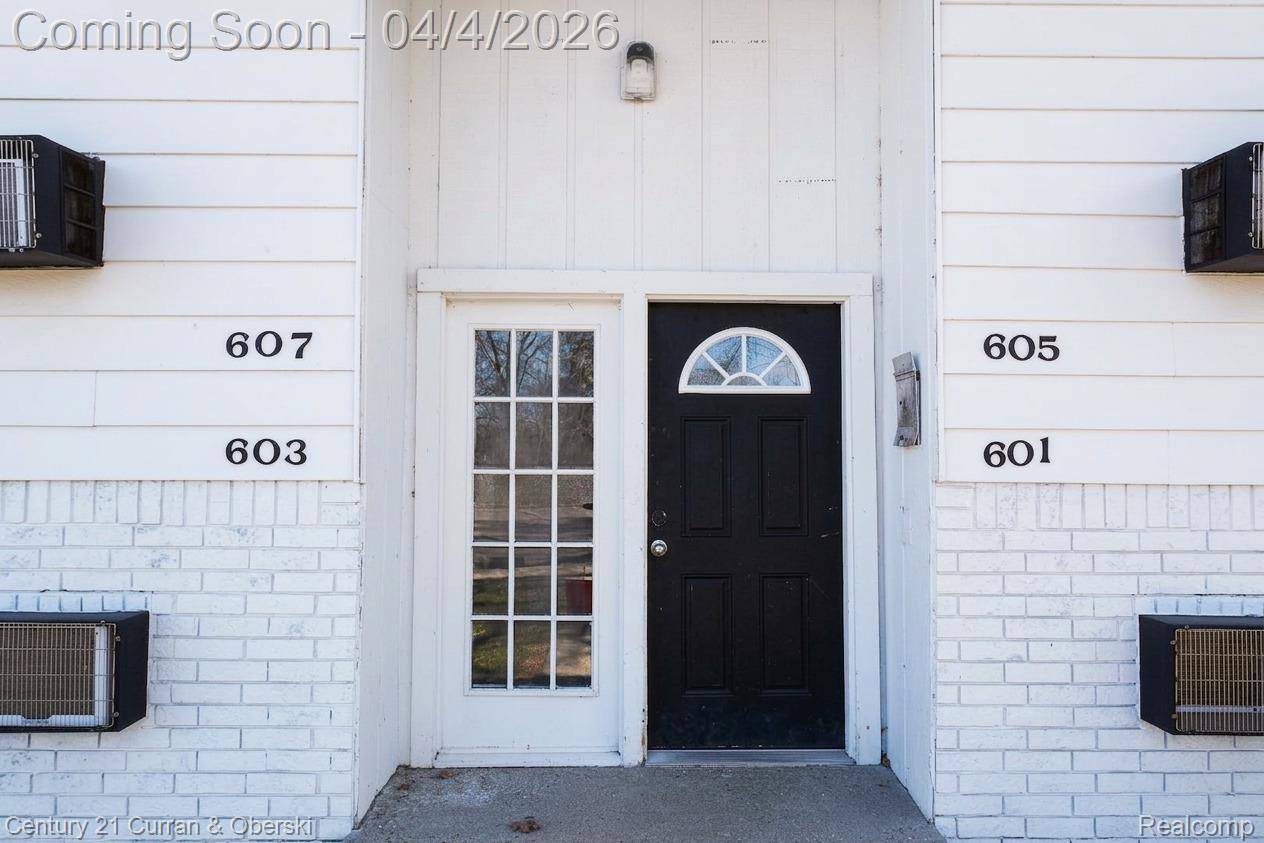 605 Ash ST, Holly Village, MI 48442
