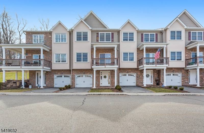 3 Brandon Ct, Butler Boro, NJ 07405