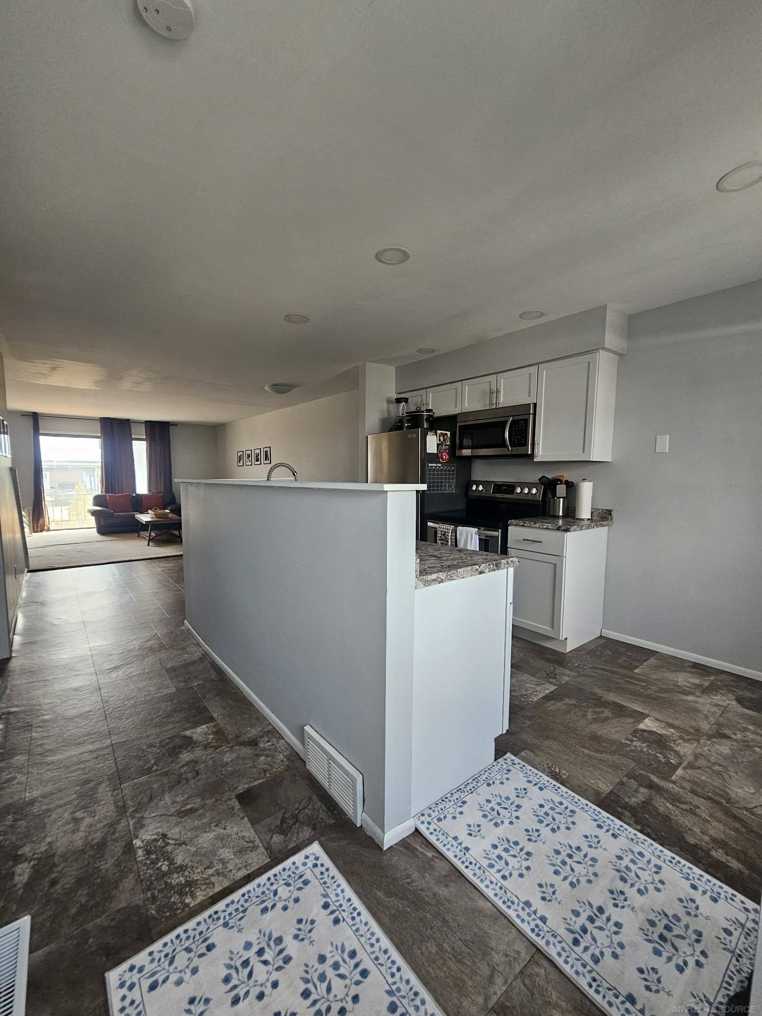 125 Cuttle RD, Marysville, MI 48040