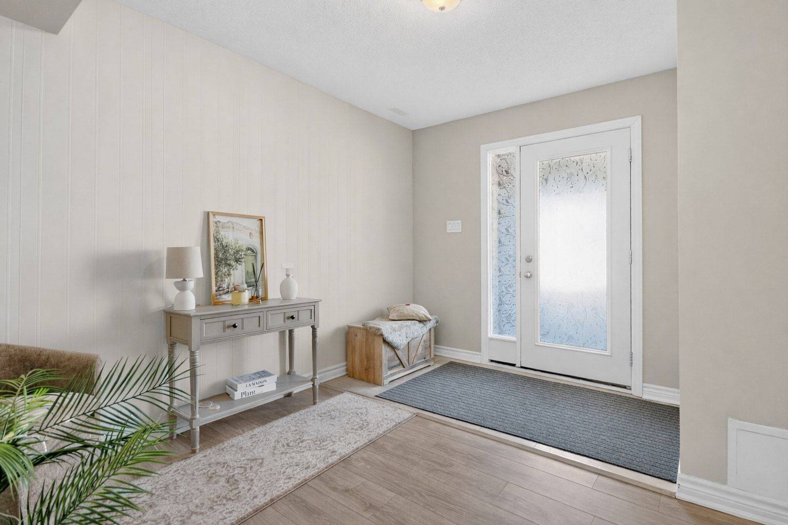 64 Feathertop LN, Kanata, ON K2V 0K7