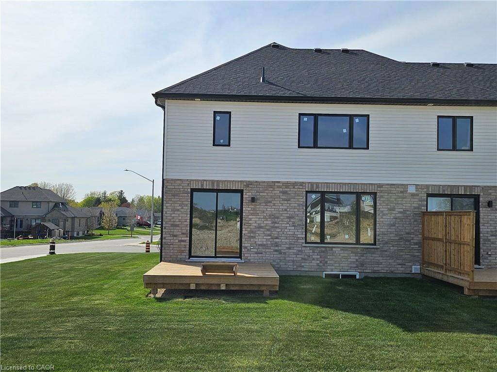 40 Anne ST W, Minto, ON N0G 1Z0
