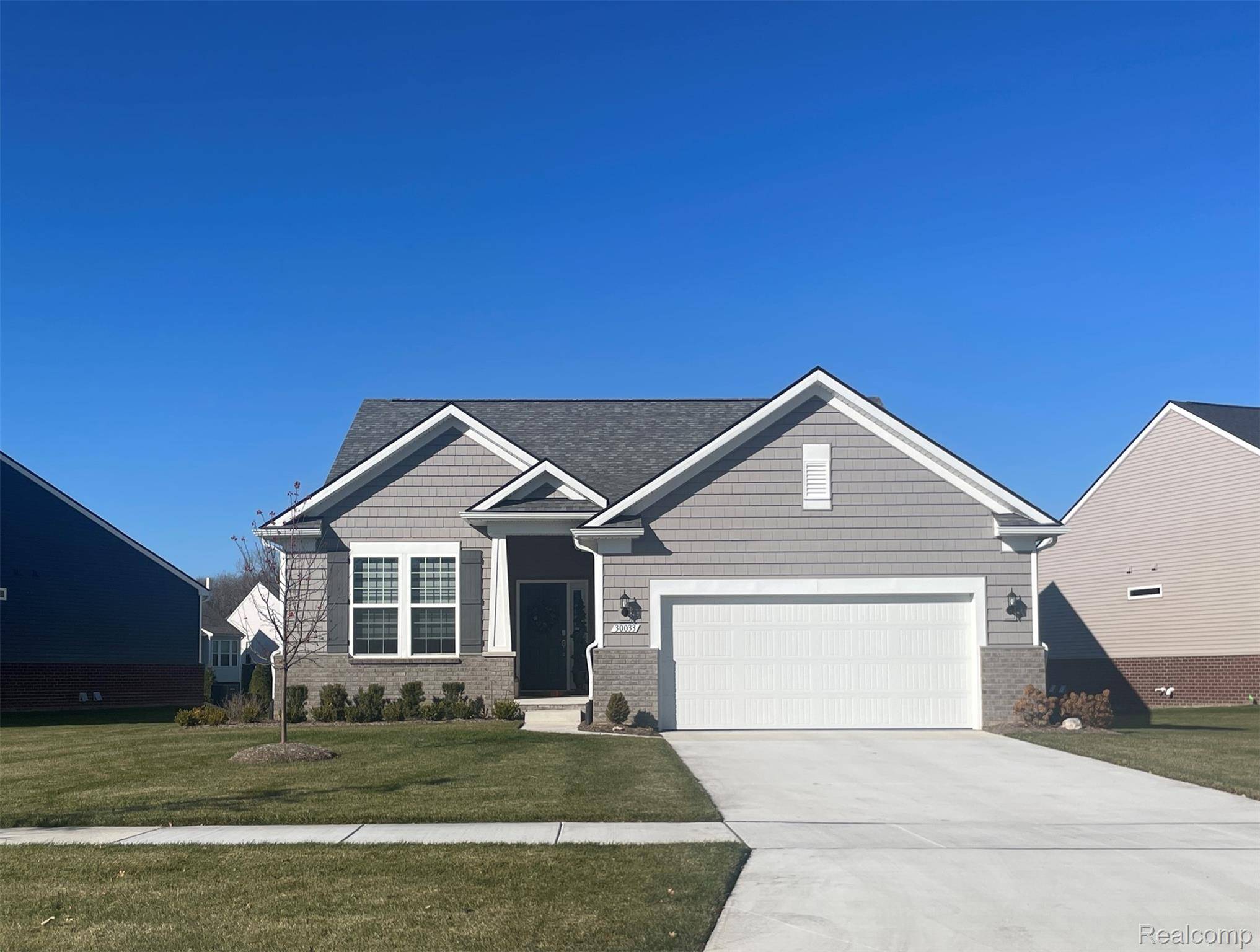 2015 Coventry DR, Independence Charter Township, MI 48346