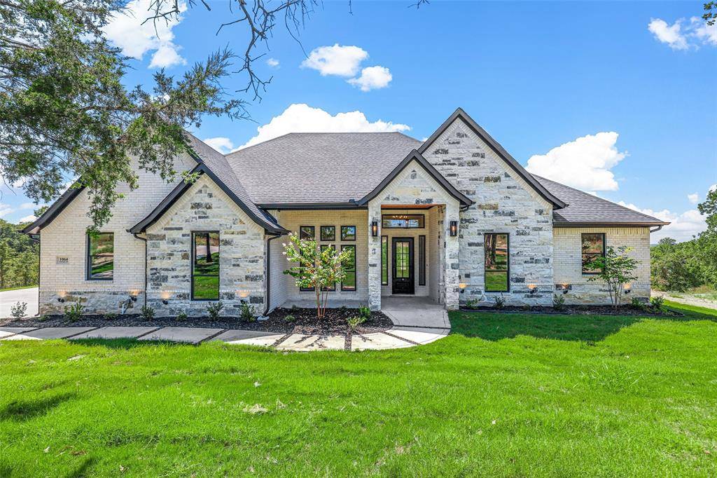 1064 Glenoaks Drive, Weatherford, TX 76088