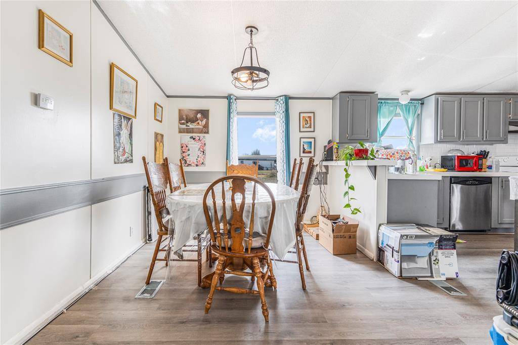 11012 Foothill Drive, Venus, TX 76084