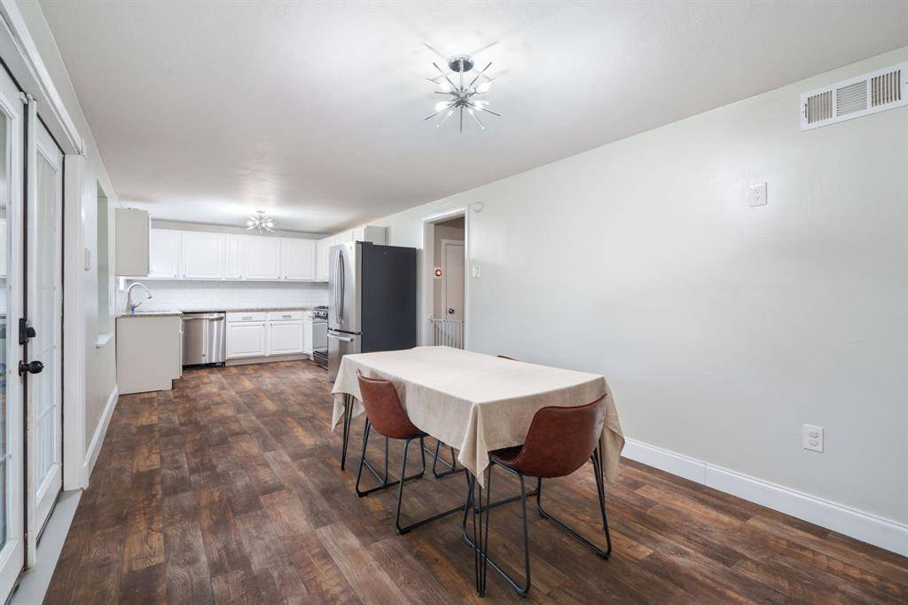 1614 Seevers Avenue, Dallas, TX 75216