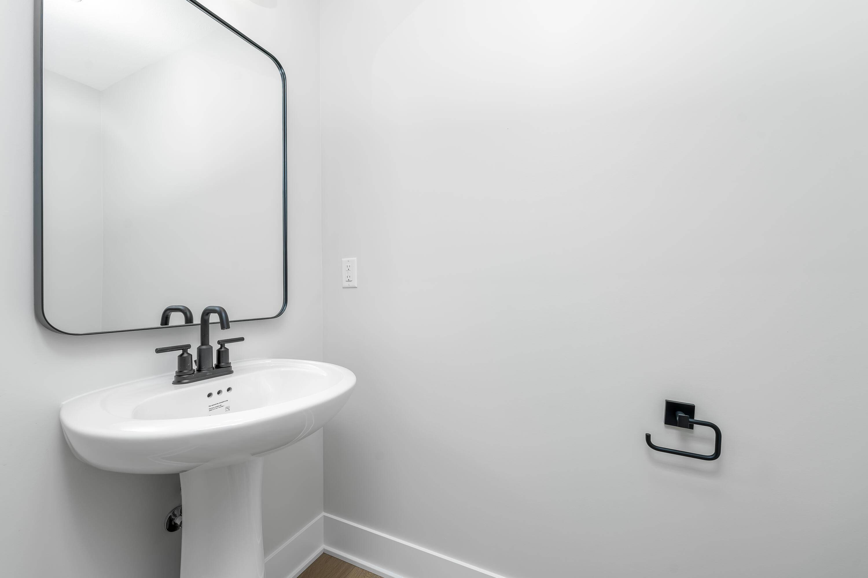 908 Indiana AVE #11, South Haven City, MI 49090