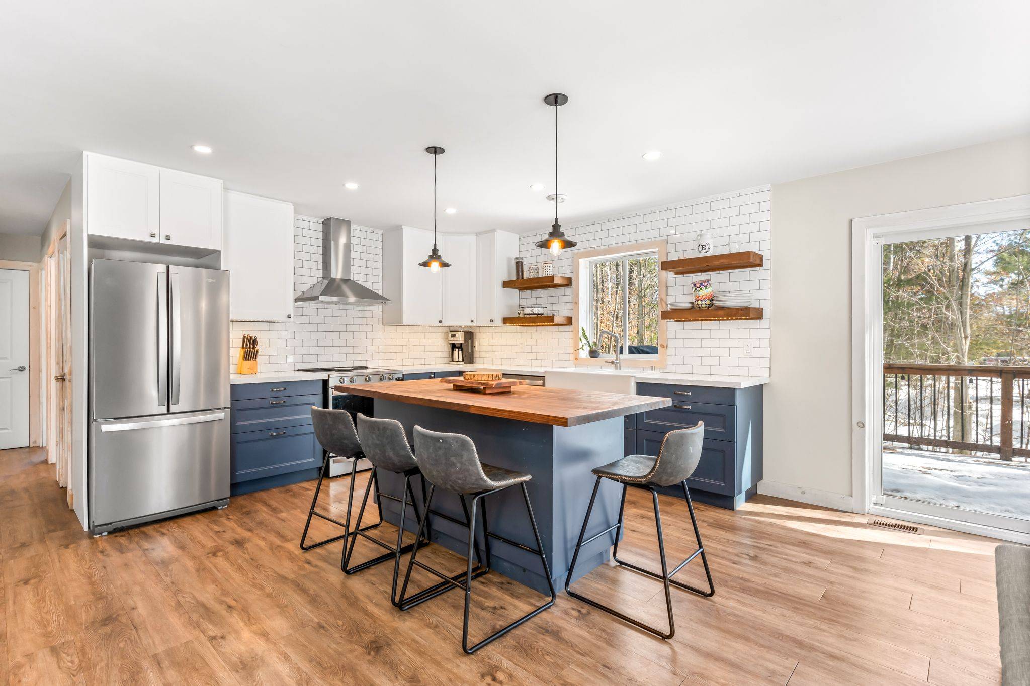 3714 Agnew RD, Severn, ON L0K 2B0