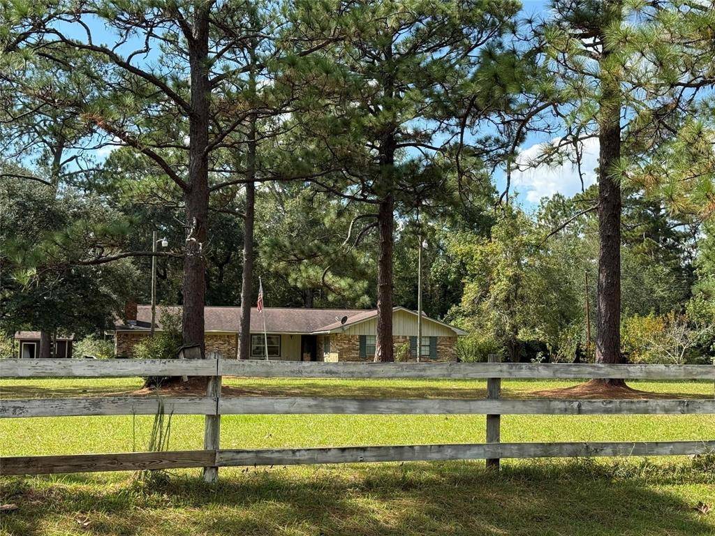 7039 County Road 3114, Buna, TX 77612