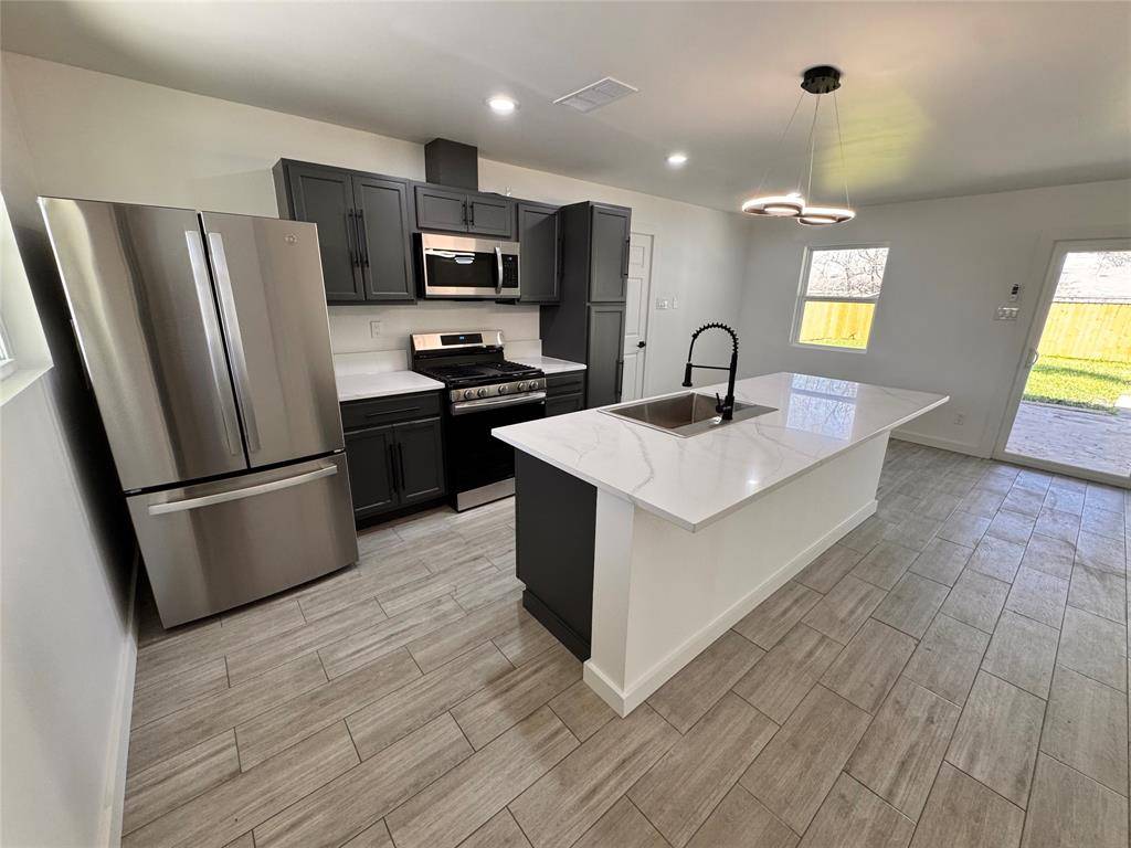 214 College Street, Royse City, TX 75189