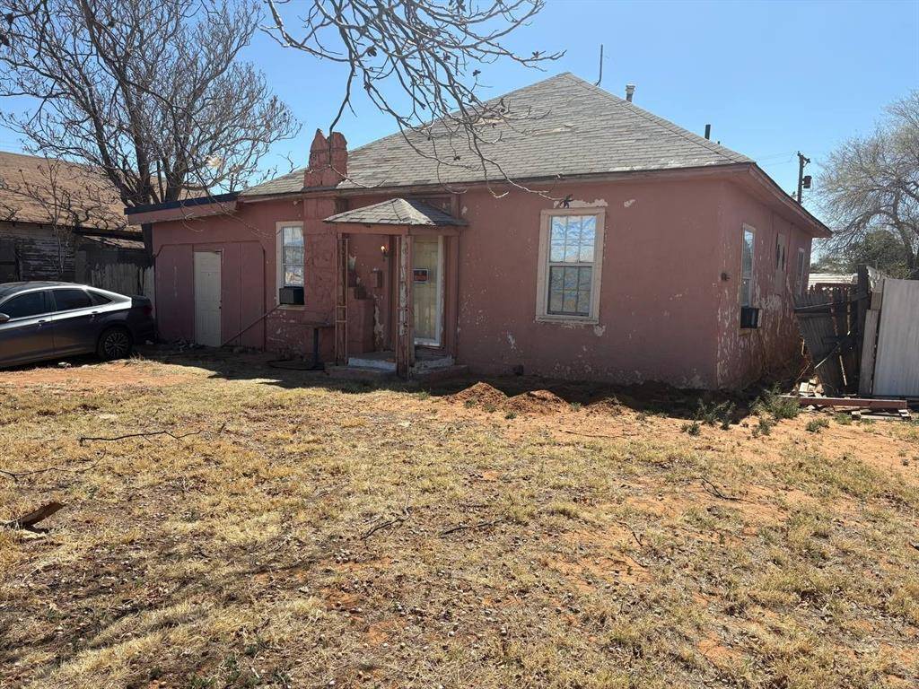 316 E Broadway Street, Brownfield, TX 79316