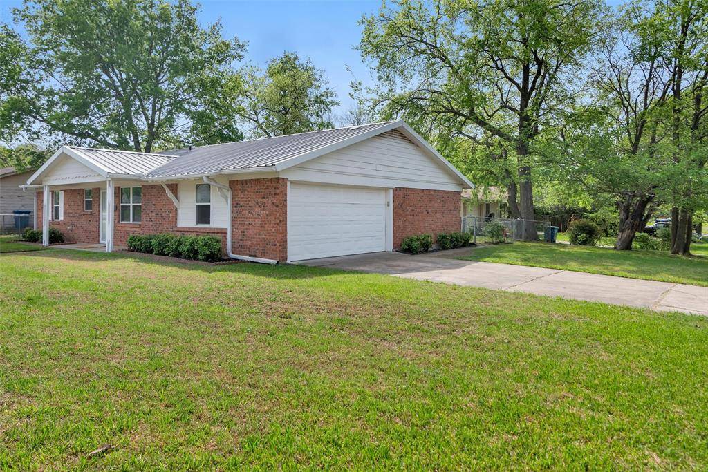 146 Bob White Road, Denison, TX 75020