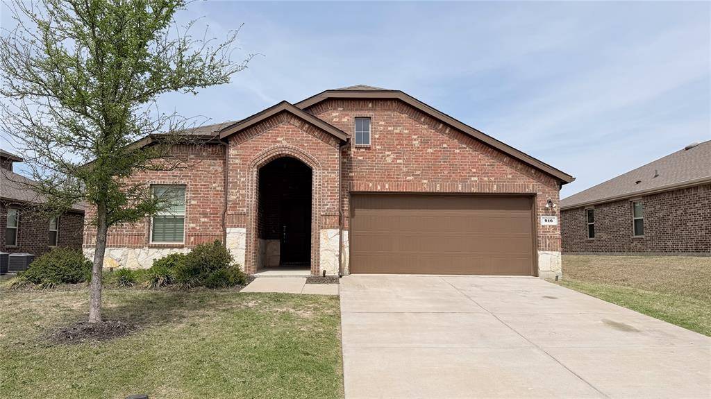 916 Cherry Blossom Street, Anna, TX 75409