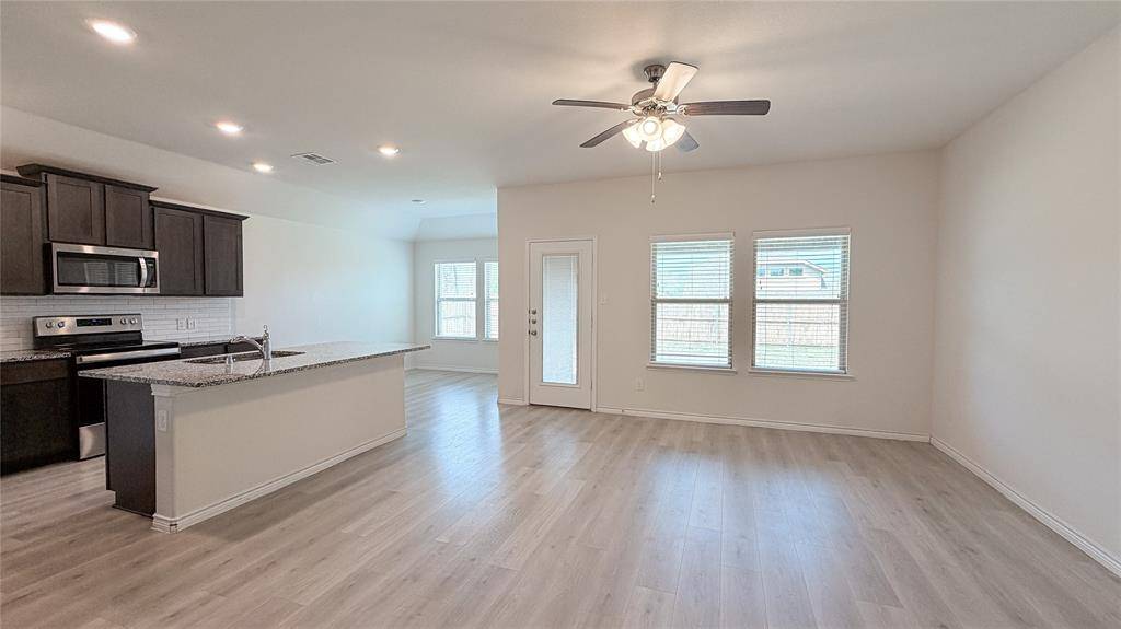 916 Cherry Blossom Street, Anna, TX 75409