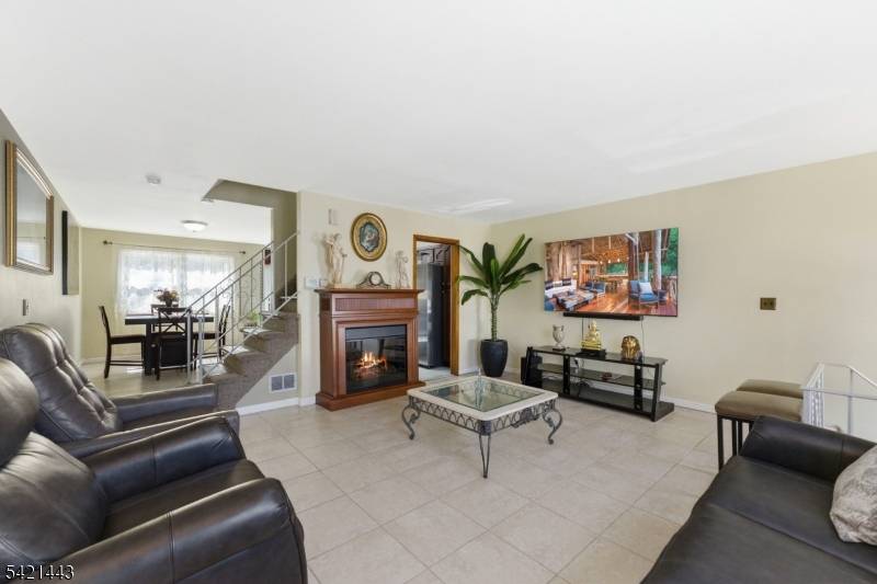 3509 Charles Ct, North Bergen Twp., NJ 07047