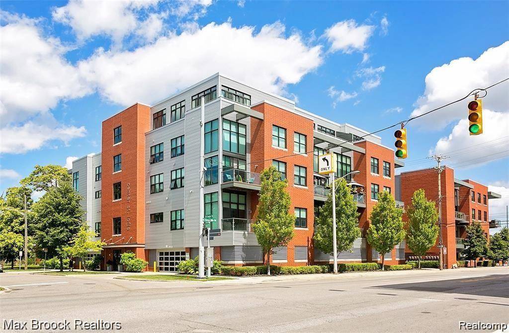 100 N Center #301, Royal Oak, MI 48067