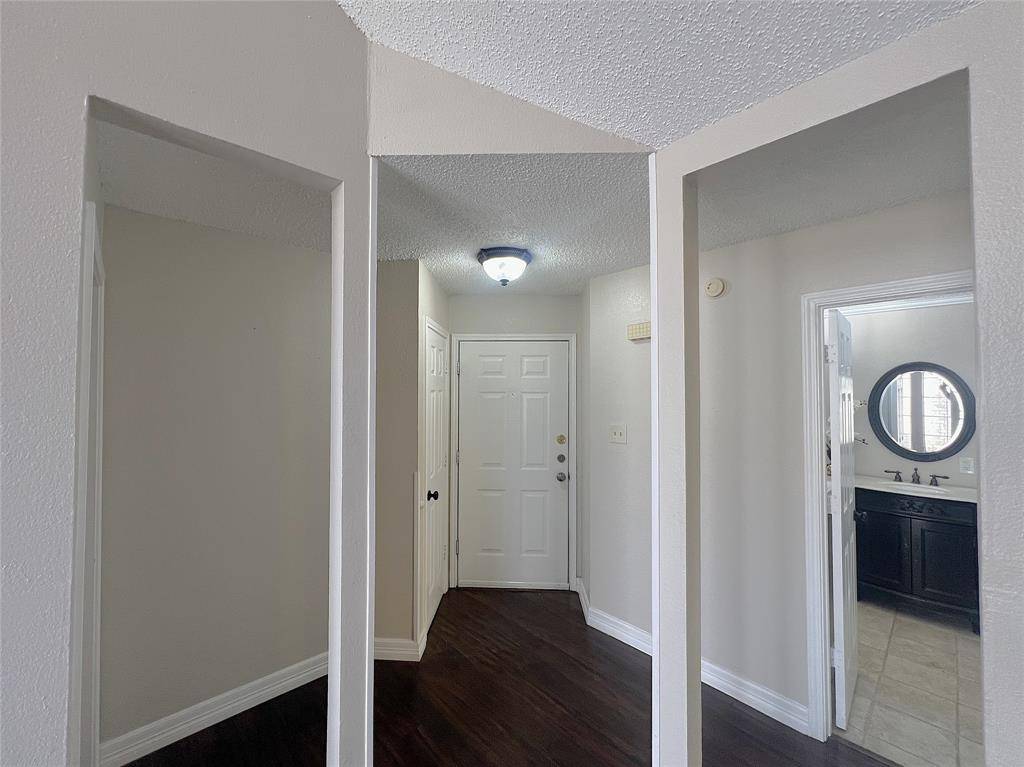 3147 Royal Gable Drive, Dallas, TX 75229