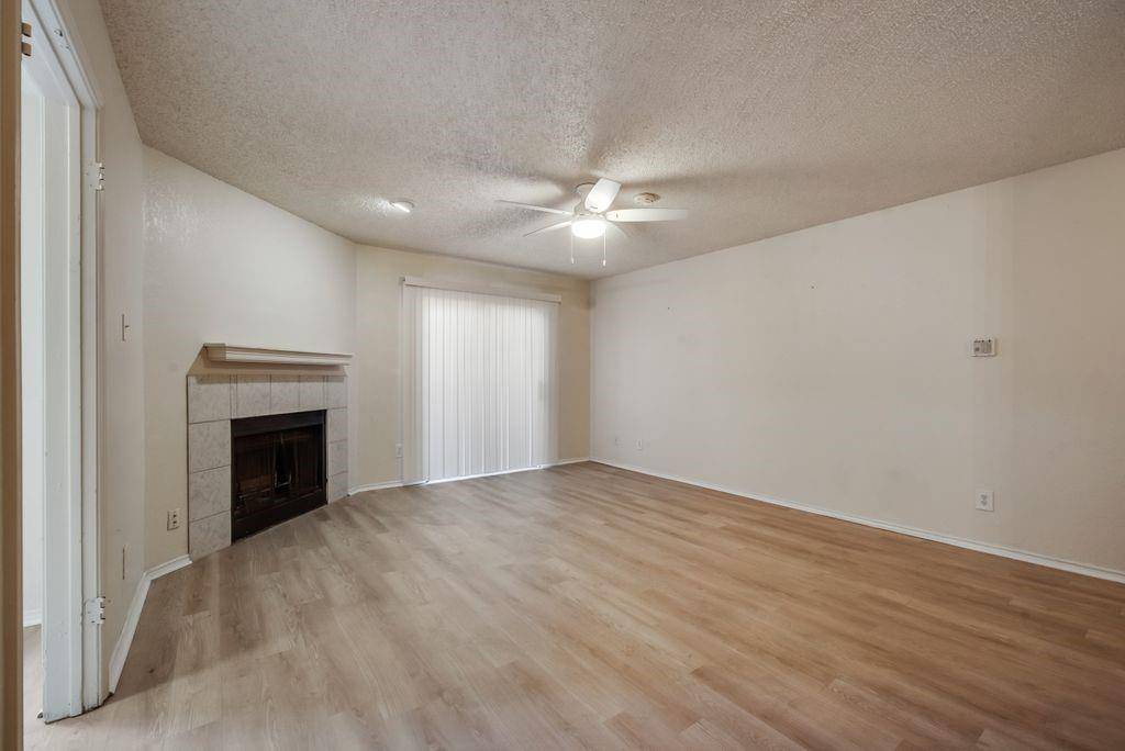 336 Melrose Drive #18C, Richardson, TX 75080