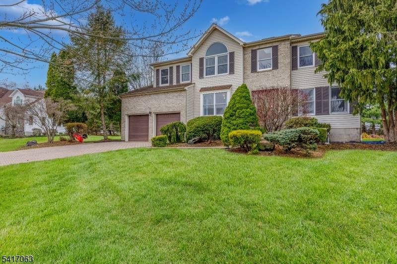 5 Hughey Ln, Hillsborough Twp., NJ 08844