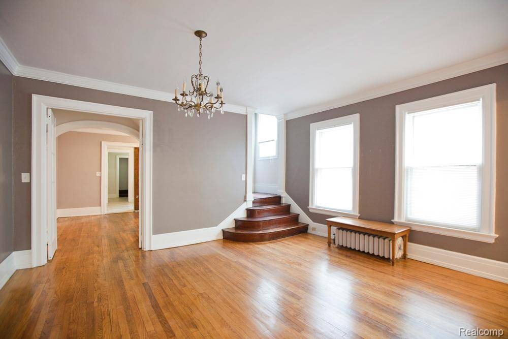 7880 Van Dyke PL, Detroit, MI 48214