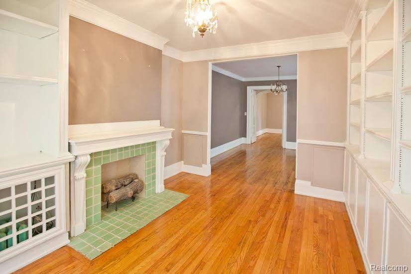 7880 Van Dyke PL, Detroit, MI 48214