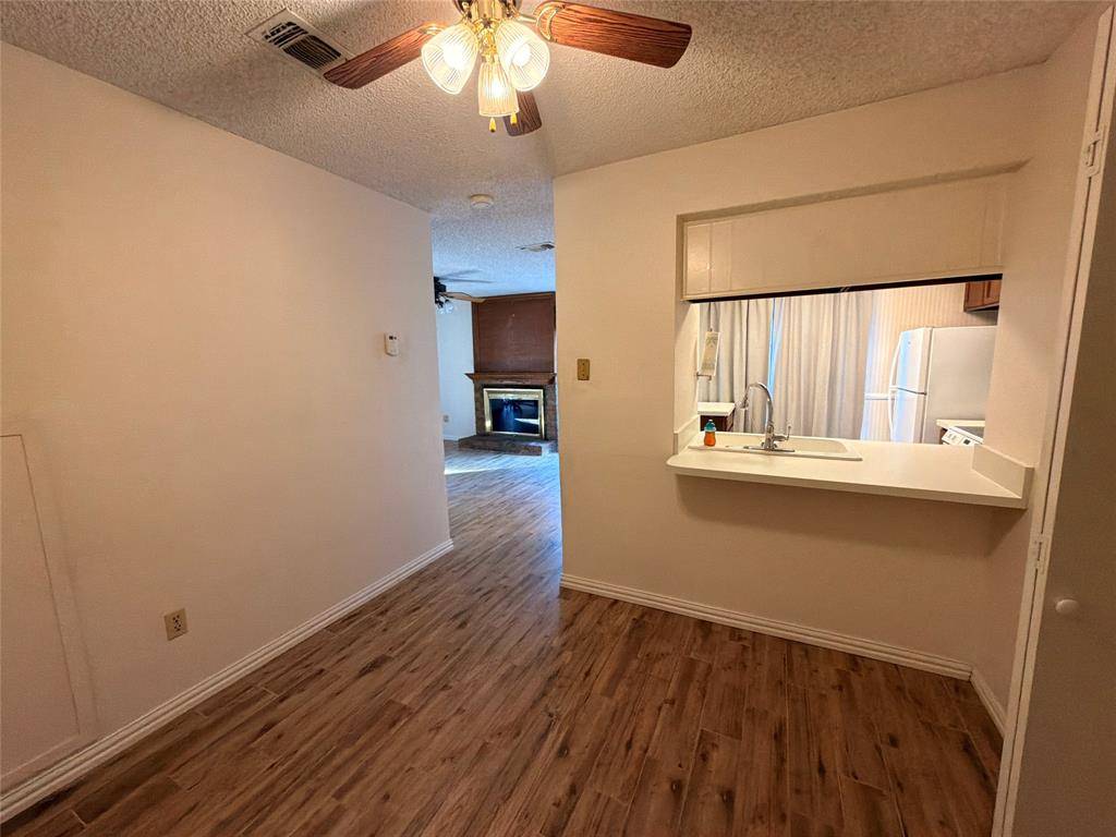 2327 Torrington Drive #C, Arlington, TX 76012