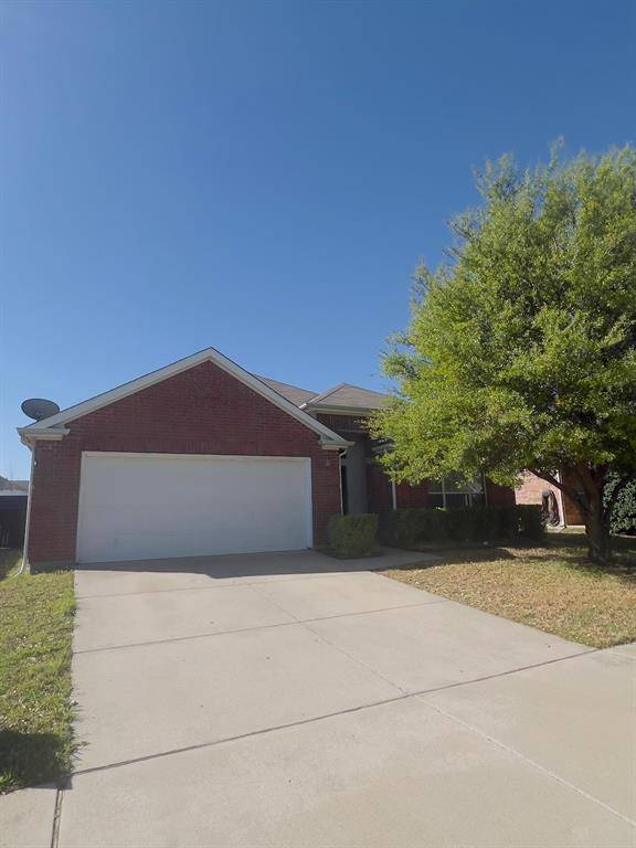 8720 Chisholm Trail, Cross Roads, TX 76227