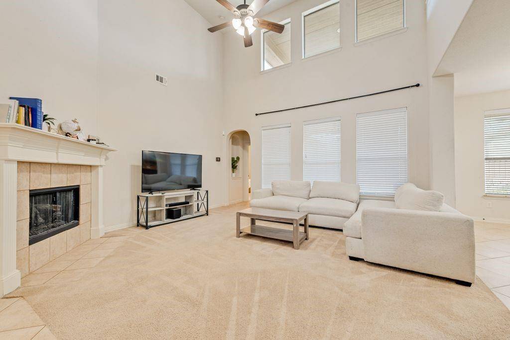 2964 Bahia, Grand Prairie, TX 75054