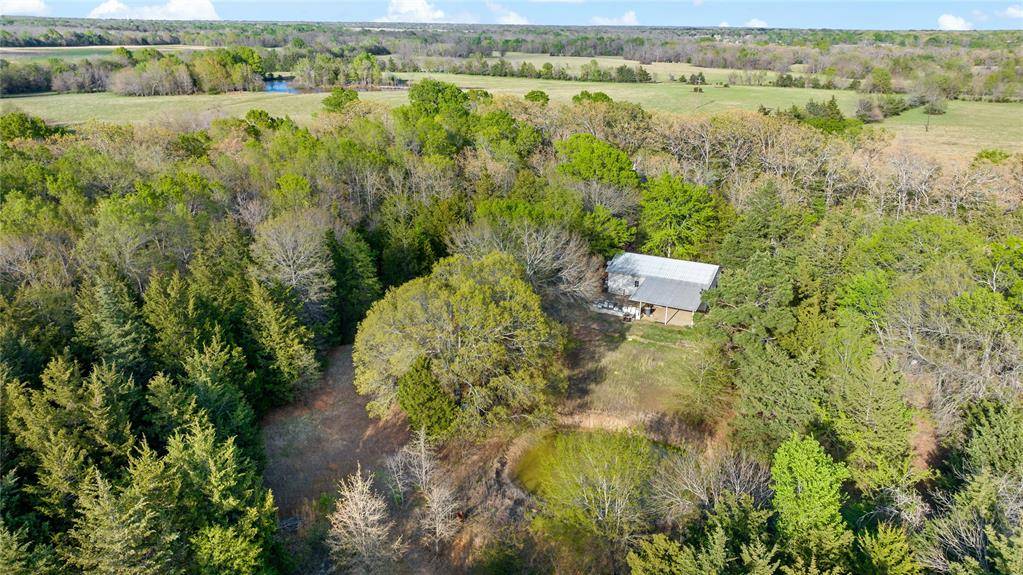 394 County Road 32900, Paris, TX 75460