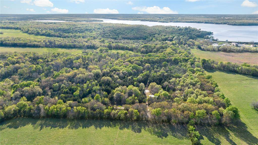 394 County Road 32900, Paris, TX 75460