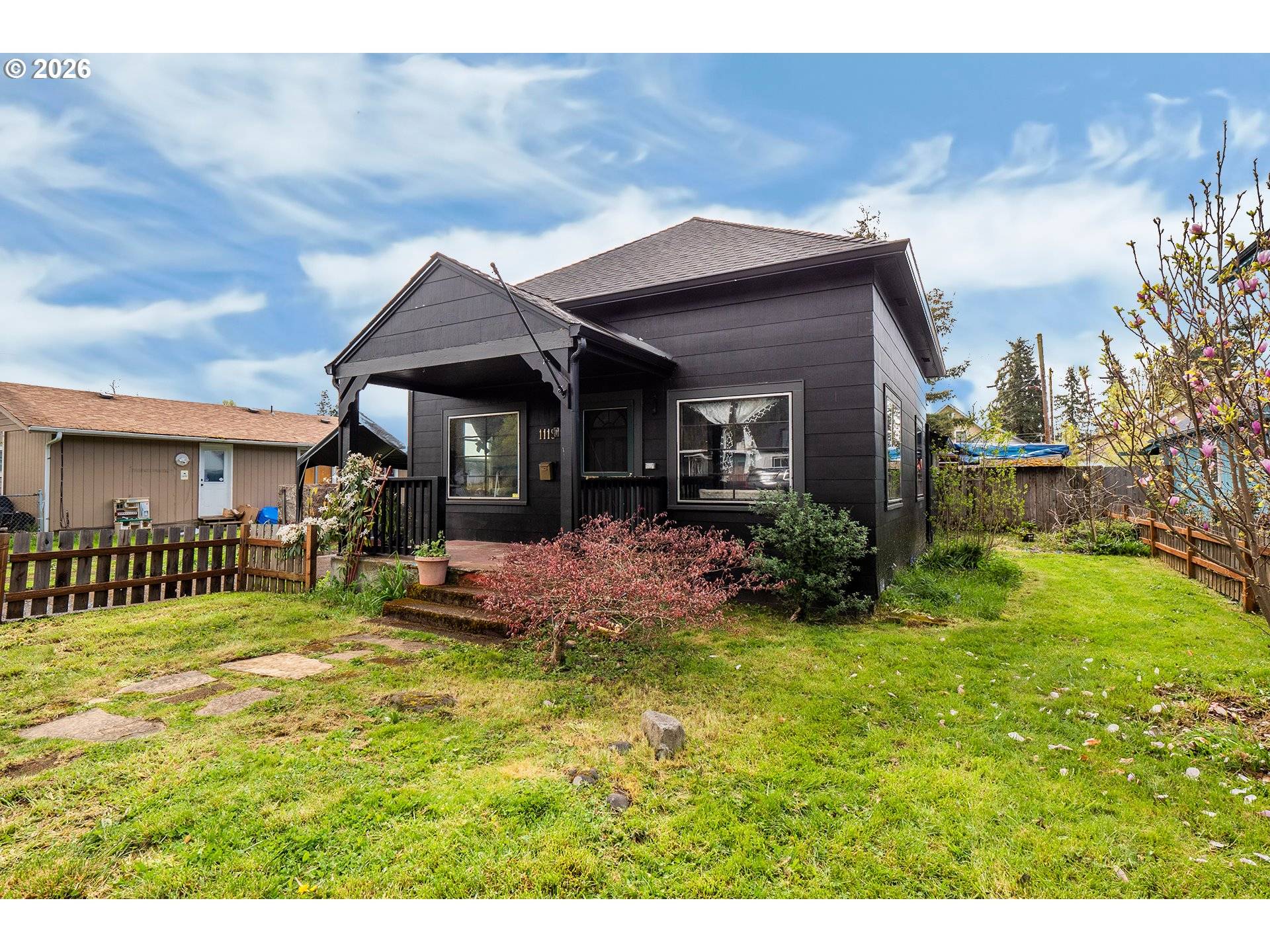 1119 ASH AVE, Cottage Grove, OR 97424