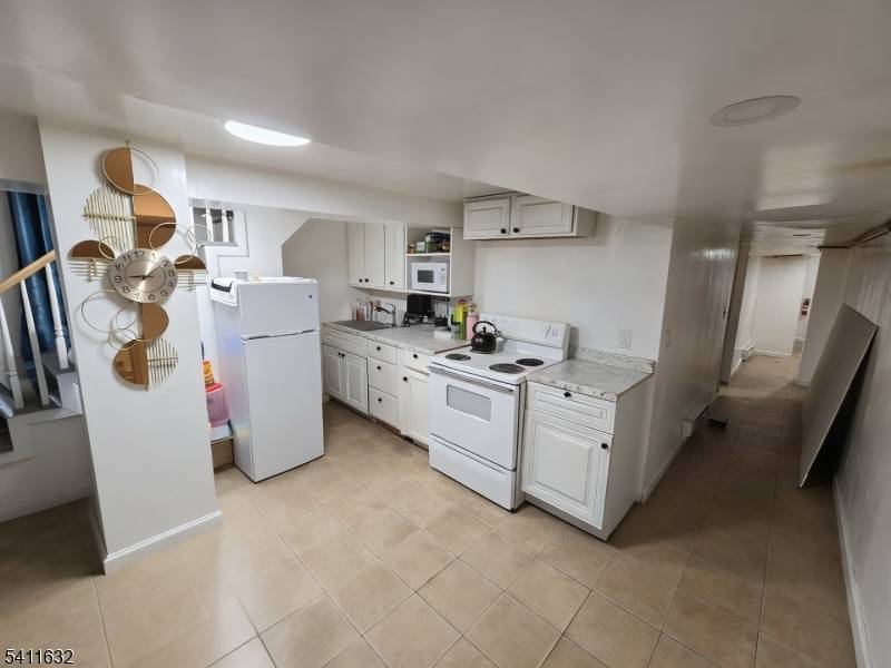 111 Ridgewood Ave, Newark City, NJ 07108