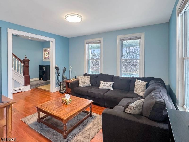 925 Lee Ave, Alpha Boro, NJ 08865