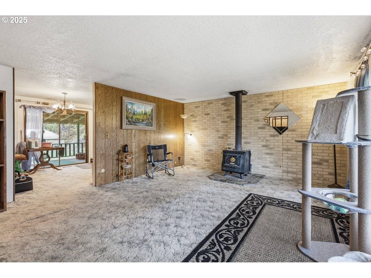 2100 BOYER RD, Riddle, OR 97469